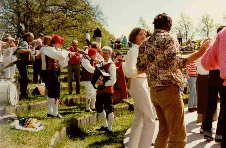 Photo of family waltz